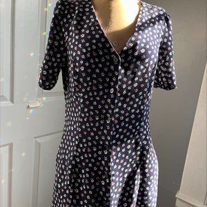 Floral print V-neck Old Navy Dress with pockets!